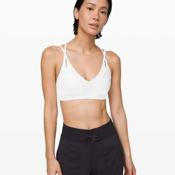 Looking for Lululemon New Ambition Bra size 6 - Picture 4 of 4